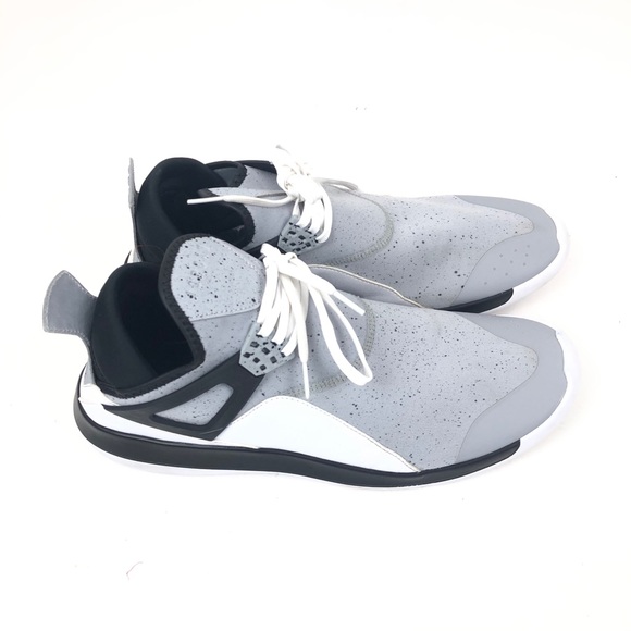 jordan fly 11